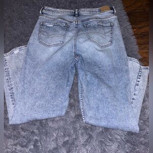American Eagle Mom Jeans